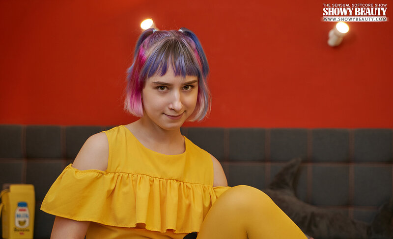 Галя, 21